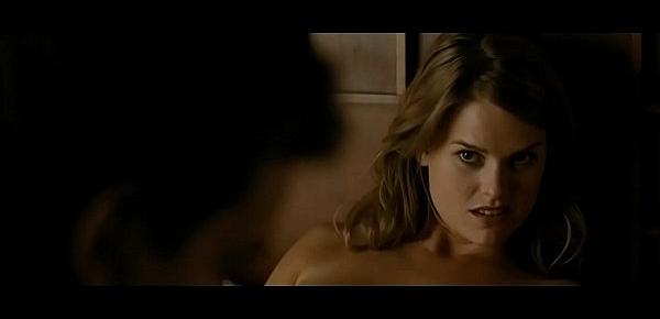  Crossing Over (2009) - Alice Eve